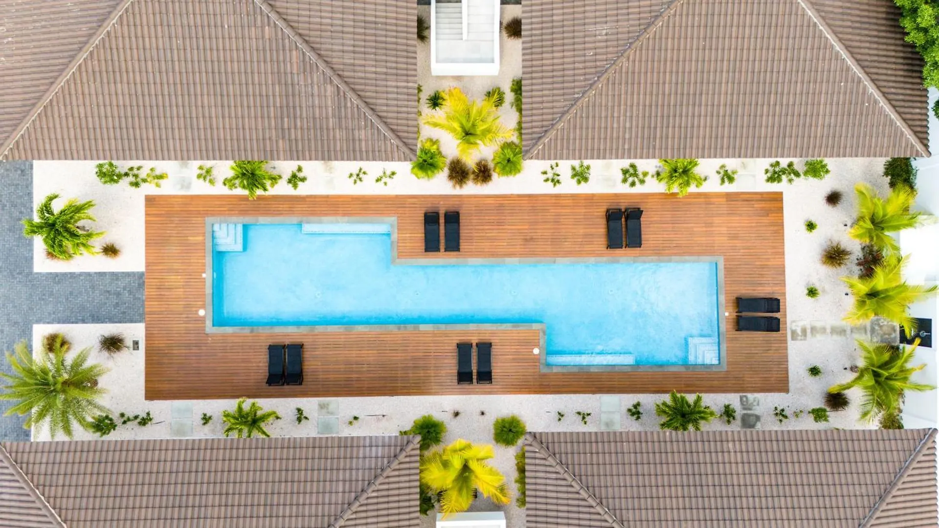 The Sunset - Luxurious Penthouse Near Jan Thiel Beach Curacao