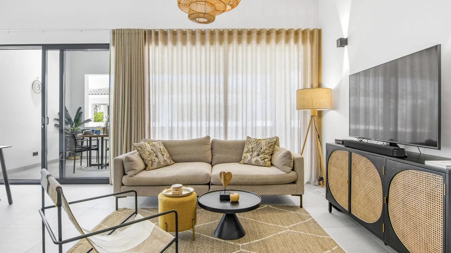 The Sunset - Luxurious Penthouse Near Jan Thiel Beach Apartment