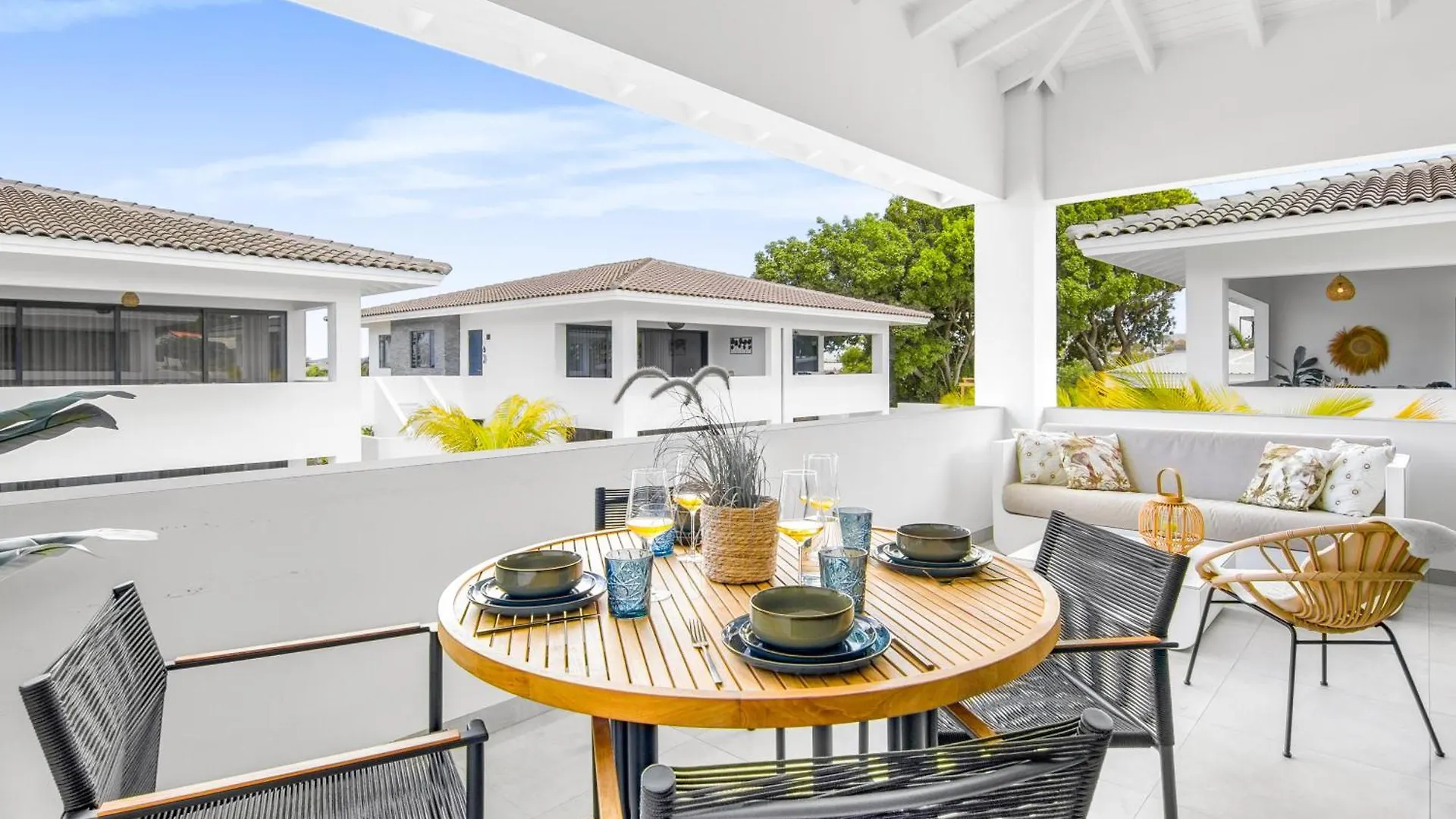 The Sunset - Luxurious Penthouse Near Jan Thiel Beach Apartment