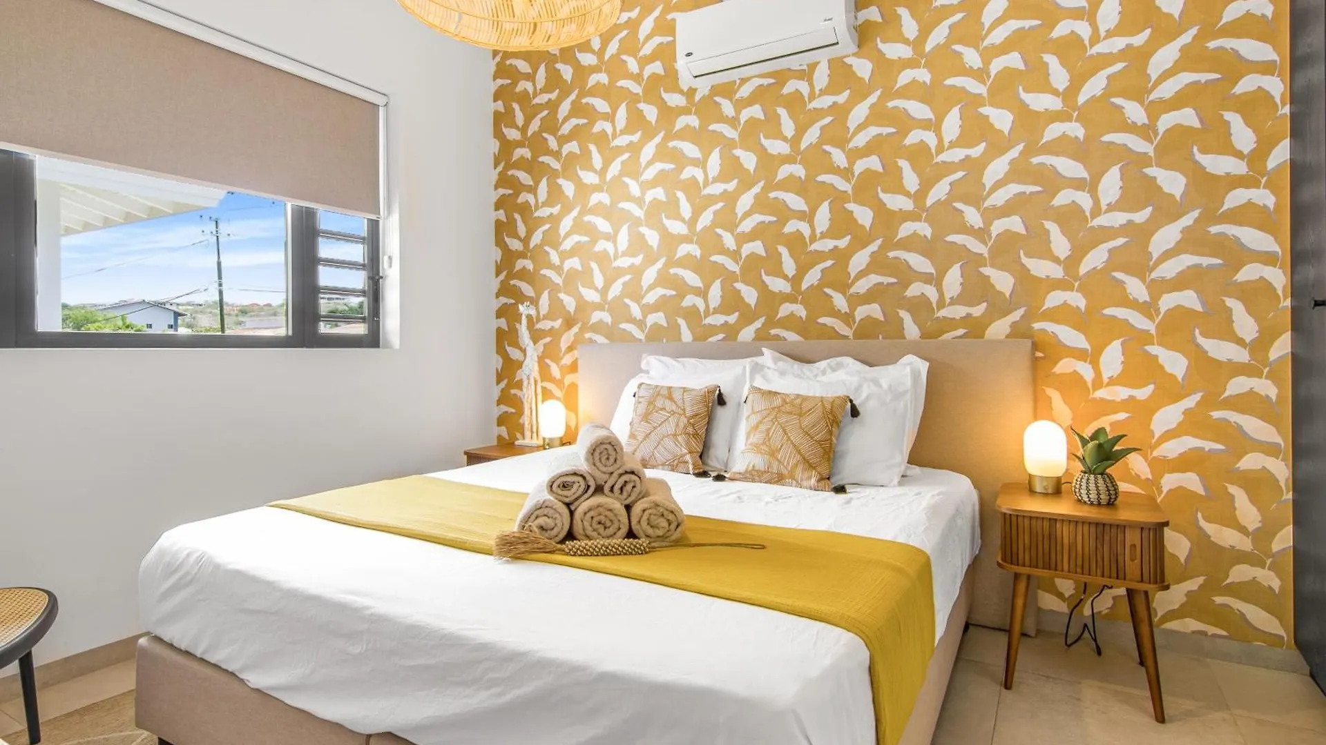 The Sunset - Luxurious Penthouse Near Jan Thiel Beach Apartment