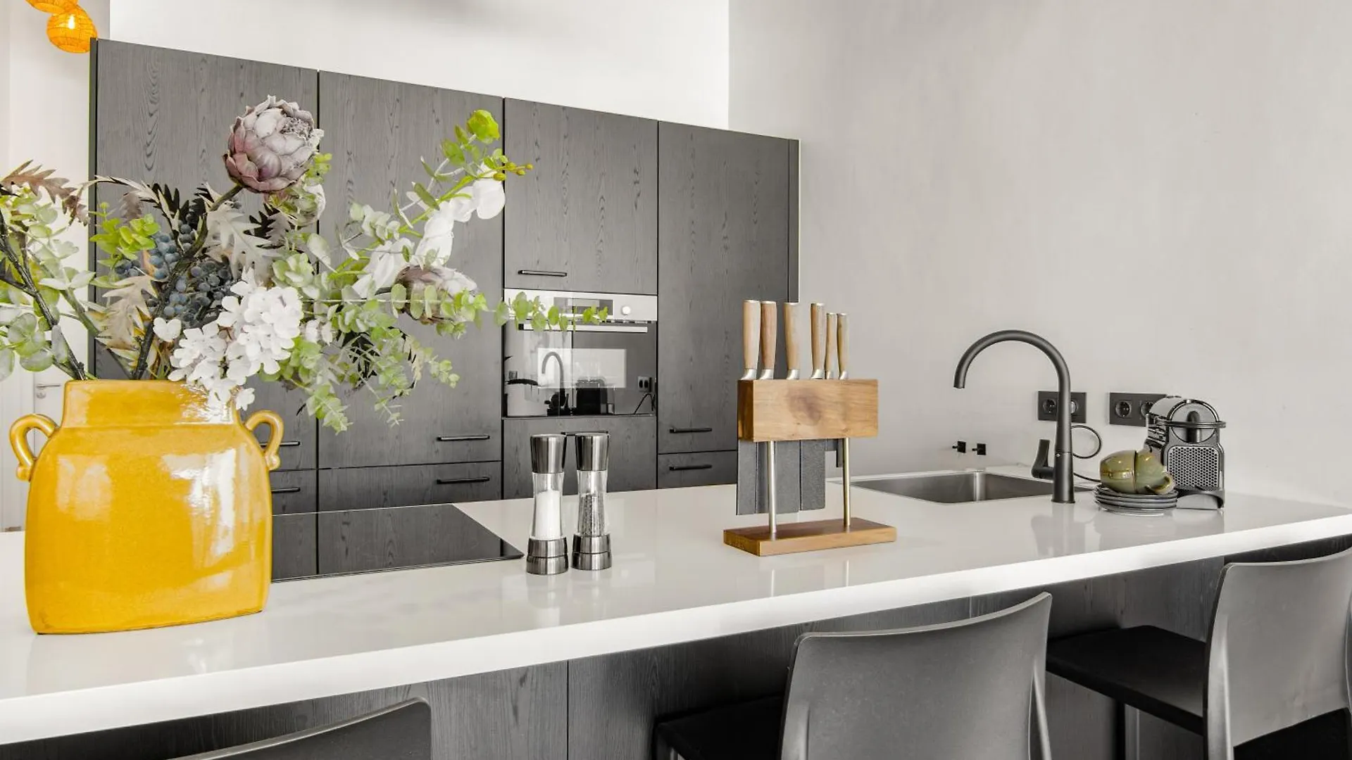 The Sunset - Luxurious Penthouse Near Jan Thiel Beach